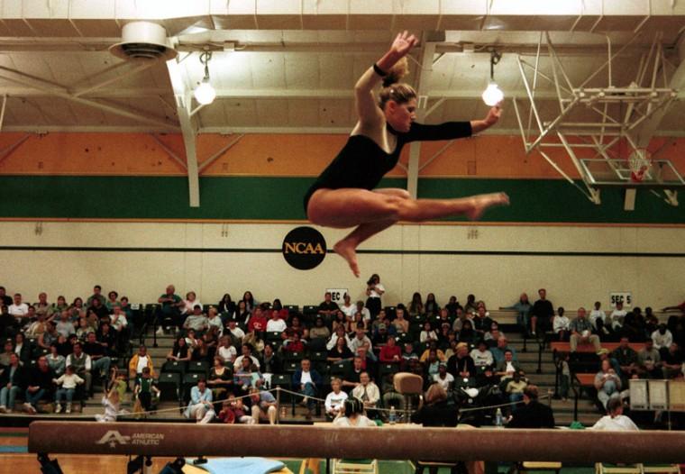 Image: Gymnastics outscored by UC Davis; prepared to host Western Independent Championships Saturday:Toni Petersen, sophomore, in competition. :