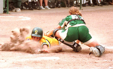 Image: Softball drops two of three, faces Stanford today::