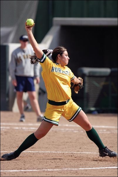 Image%3A+Capital+offense%3A+Hornets+sweep+Davis%3AHornet+pitcher+Nikki+Cinque+delivers+a+pitch+during+her+victory+over+UC+Davis+on+Saturday.++Jim+Athey%2FState+Hornet%3A