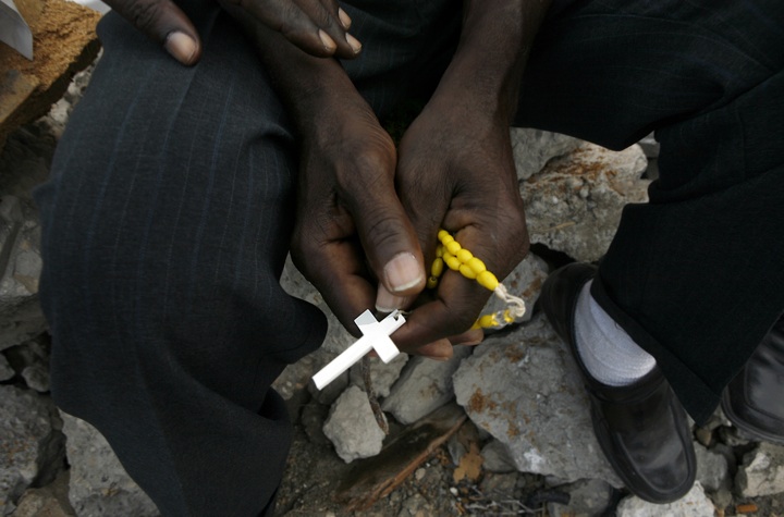 haiti%3AOn+the+first+day+of+a+three-day+national+mourning+period%2C+some+Haitians+went+to+the+National+Cathedral+in+Port-au-Prince%2C+Haiti%2C+to+pray+and+fast.+%3AMcClatchy+Tribune