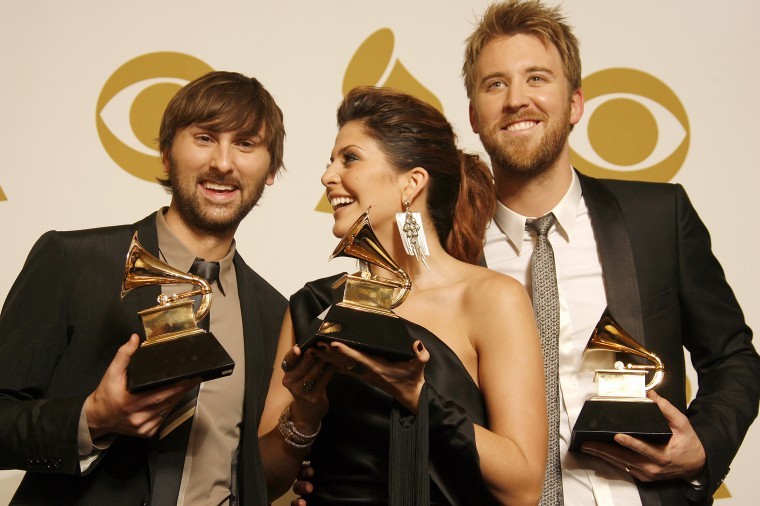 Lady+Antebellum%2C+from+left%2C+Dave+Haywood%2C+Hillary+Scott+and%0ACharles+Kelley%2C+at+the+52nd+Annual+Grammy+Awards+at+the+Staples%0ACenter+in+Los+Angeles%2C+California%2C+on+Sunday%2C+January+31%2C+2010.%0A%28Lawrence+K.+Ho%2FLos+Angeles+Times%2FMCT%29%0A