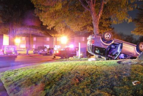 Car crashes at apartment complex near Sac State