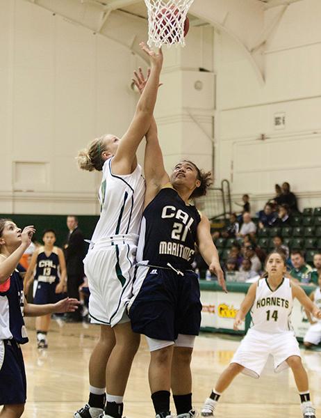 Women’s basketball squad running wild