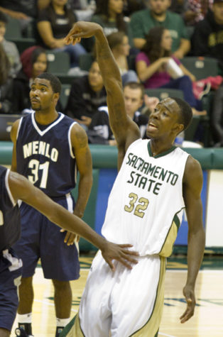 Dickson leads men’s basketball in strong win over Dominican