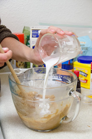 Corn starch mixed with water is added to the peanut butter cookie batter as an egg replacement to make the vegan dessert.
