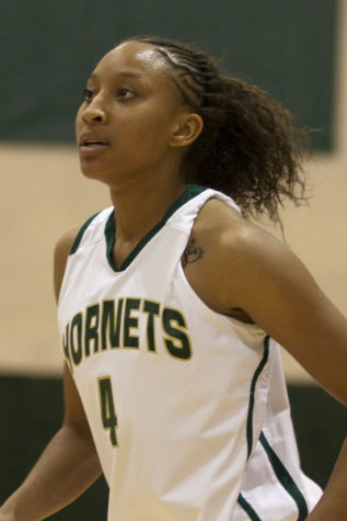 Parrish’s 39-point game leads women’s basketball to a Pac-12 victory