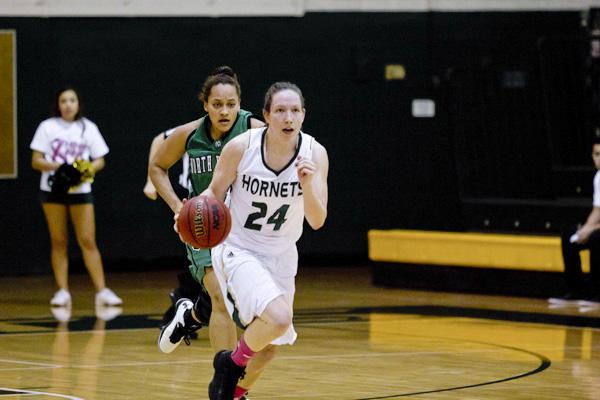 Hornet senior forward No. 24 Kylie Kuhns scored 10 points and grabbed only one rebound in the 79-63 loss to the Bears on Jan 26. 

