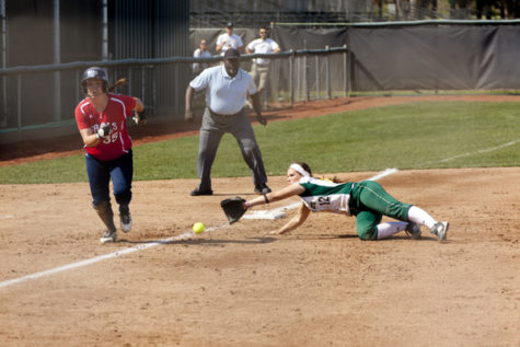 Hornet Softball splits doubleheader at Capital Classic