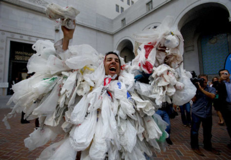 Sac State students against plastic bag use