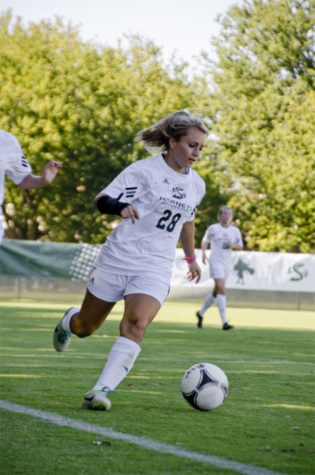 Sac State forward No. 28 Alyssa Anderson named Big Sky Player of the Week.