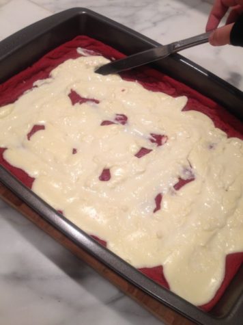 Easy red velvet cheesecake-swirled brownies
