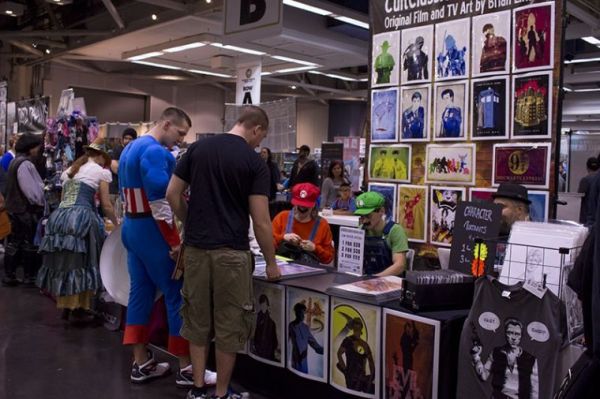 Sacramento Comic Con is not only for cosplayers and celebrity sightings, many vendors such as comic book stores and artists, have a chance to showcase their shops for the weekend.