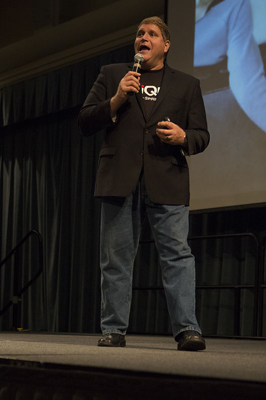 Dating Doctor David Coleman describes his ABCs of initial interest during a show in the Union hosted by Unique. Coleman said that within five mintues of meeting someone one must examine their attraction, believability, chemistry, and desire to determine if they should further persue that individual.