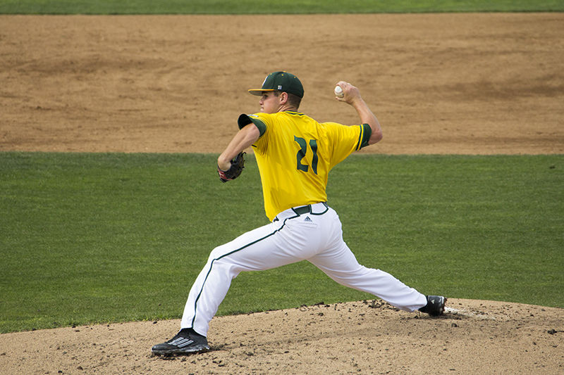 Hornets+starting+pitcher+Brennan+Leitao+gets+set+to+deliver+the+pitch+against+University+of+Texas-Pan+American+on+Friday%2C+March+20%2C+2015+at+John+Smith+Field.+Leitao+pitched+seven+innings%2C+only+allowing+two+runs%2C+and+got+the+win+for+the+Hornets.