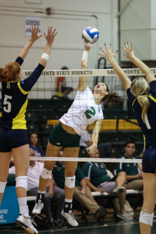 Volleyball falls to Idaho State 3-1