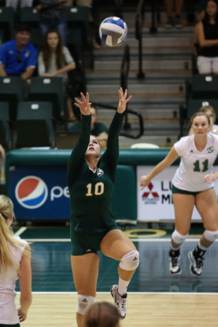 Volleyball sweeps Weber State on the road