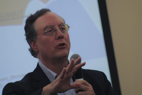Trump and Clinton Middle East proposals criticized at Sac State lecture