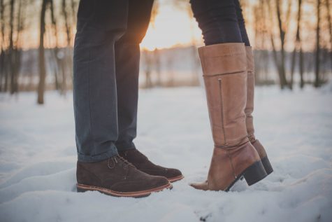 ‘Tis the season: ‘Cuffing season’ has students looking for winter flings