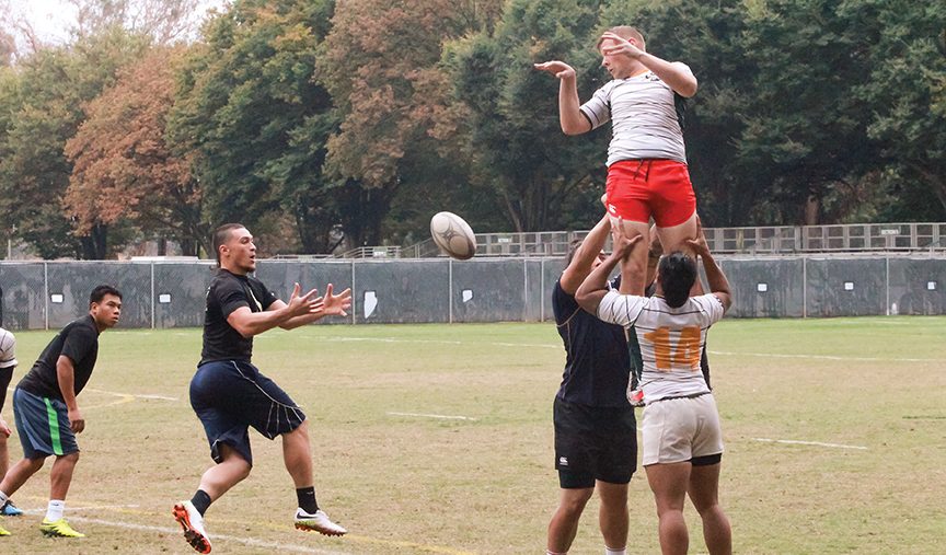 The Sacramento State mens rugby club practices behind Yosemite hall on Oct. 27. (Photo by Matthew Dyer)