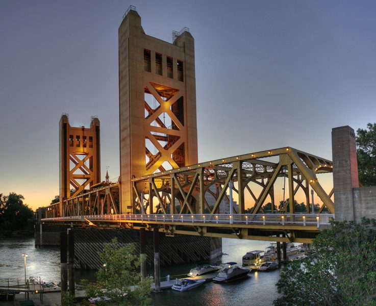 The+Tower+Bridge+connects+West+Sacramento+with+Sacramento+proper+and+has+long+served+as+one+of+the+region%E2%80%99s+iconic+landmarks.+%28Photo+by+Michael+Grindstaff+%2F+Wikimedia+Commons%29