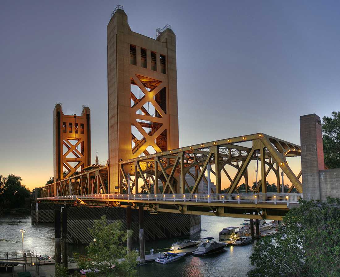 The Tower Bridge connects West Sacramento with Sacramento proper and has long served as one of the region’s iconic landmarks. (Photo by Michael Grindstaff / Wikimedia Commons)