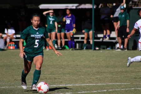 Women’s soccer team keeps playoff hopes alive with 4-0 win