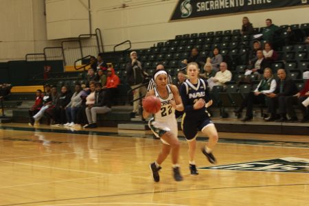 Johnson’s 41 points not enough as women’s basketball falls to Northern Arizona