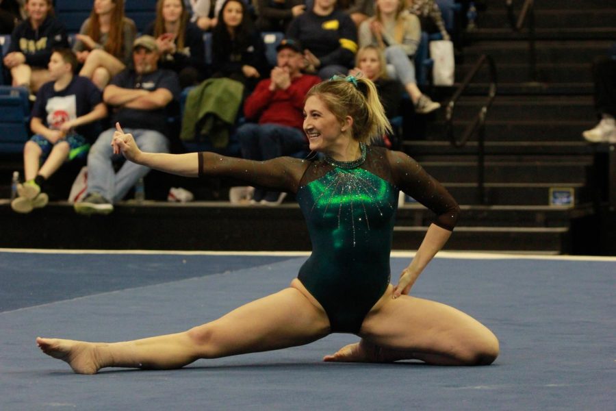 Sacramento+State+senior+gymnast+Caitlin+Soliwoda+finishes+her+floor+routine+Friday%2C+Feb.+9+at+UC+Davis.+Soliwoda+recorded+a+9.725+in+the+event+and+a+39.125+as+an+all-arounder.