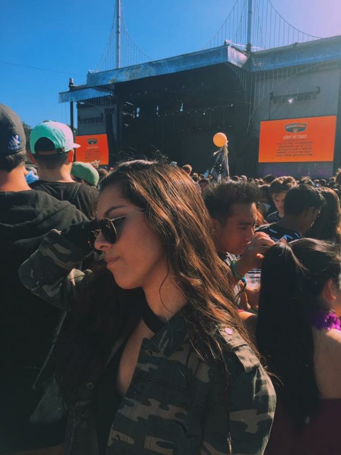 Senior sociology major Desi De Necochea in the midst of the crowd at Outside Lands Festival on August 6, 2016.
