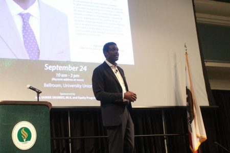 Chris Webber delivers speech at Sac State