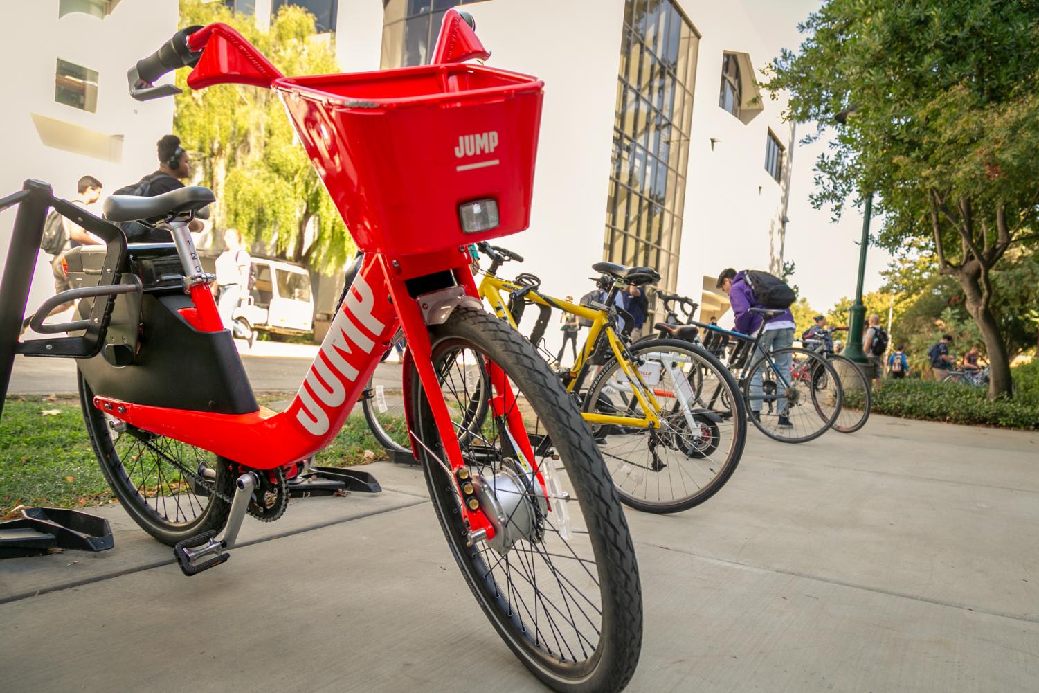 A bicycle from the company JUMP Bike sits in at a bike rack between Del Norte and Mendocino Hall. Sac State plans on implementing special bike racks for JUMP Bikes.