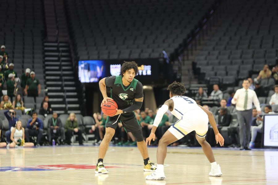 Sac State Mens Basketball Team Loses 59 45 At No 21