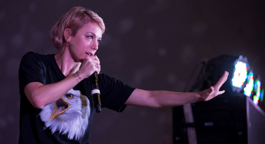 Comedian Iliza Shlesinger performs for service members during the TODAY/USO Comedy Tour at Bagram Air Base in Afghanistan, October 1, 2014. CC BY NC-ND 2.0