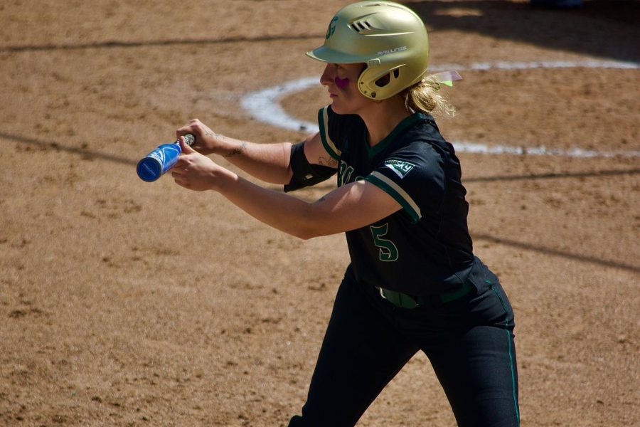 [File Photo] Junior second baseman Rylee Gresham lays down a bunt against Portland State. Gresham was able to score a run this weekend as a pinch-runner against Weber State. 