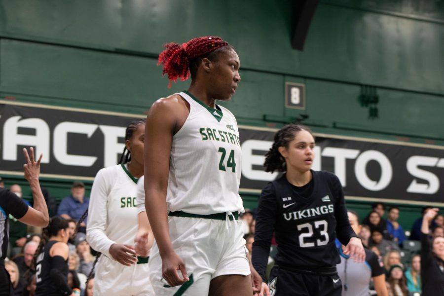 Junior center Isnelle Natabou stares down her opponents after drawing a foul in the post on Monday, Feb. 27, 2023 in The Nest. Natabou racked up 23 points and 6 rebounds in the Hornets’ rout of the Vikings. 
