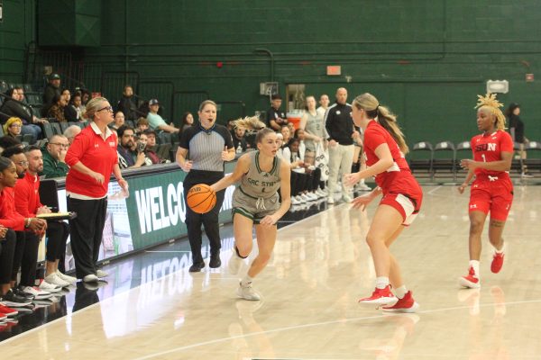 Redshirt sophomore guard Benthe Versteeg attempts to drive past her defender against the Matadors at The Nest Saturday, Dec. 2, 2023. Versteeg had a team high nine assists.