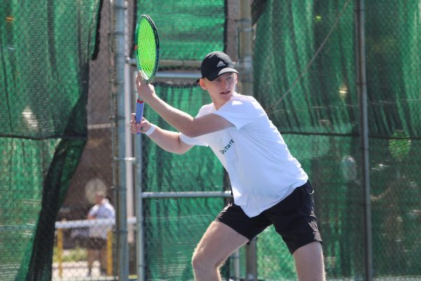 Sophomore Adam Chodur getting ready to return in his singles match against Northern Arizona University freshman Semen Agynskyy on Friday, March 15, 2024. Chodur won his singles match after winning a tiebreak in his second set, but the Hornets would lose the match 4-3.