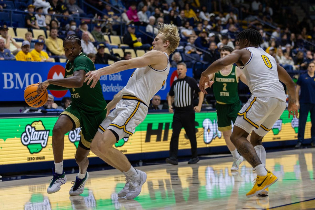 Senior guard EJ Neal drives by a defender en route to the basket against Cal Sunday, Nov. 24, 2025. Neal is the Hornets’ third-leading scorer on the season as a transfer from Idaho.