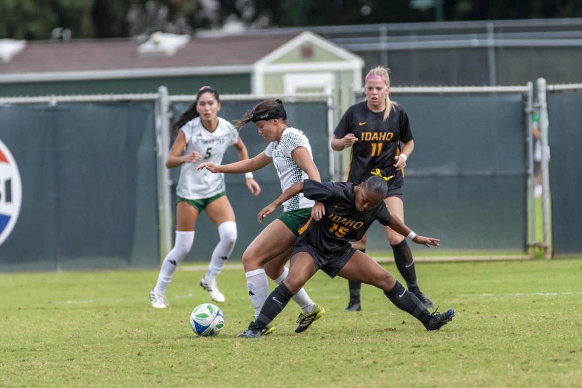 Sophomore midfielder Jaety Mandaquit fends off forward Karli Yoshida-Williams in the 2-0 defeat to Idaho Thursday, Oct. 2, 2025. Mandaquit has been a vital piece for Sacramento State in midfield, where she sits as an anchor in front of the Hornet defense.